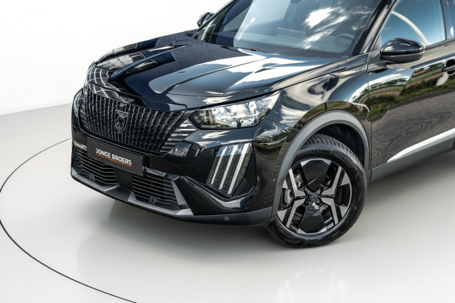 Peugeot 2008 1.2 GT /Pano/360/Massage/Carplay