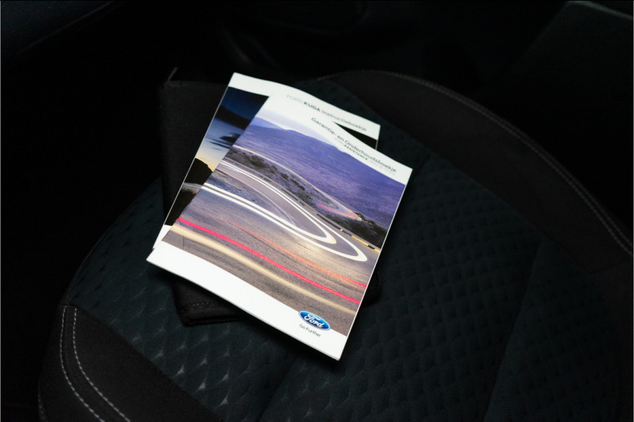 Ford Kuga 2.5 PHEV Titanium 225PK | LED | Trekhaak | Keyless | Sync III | Lane | Garantie