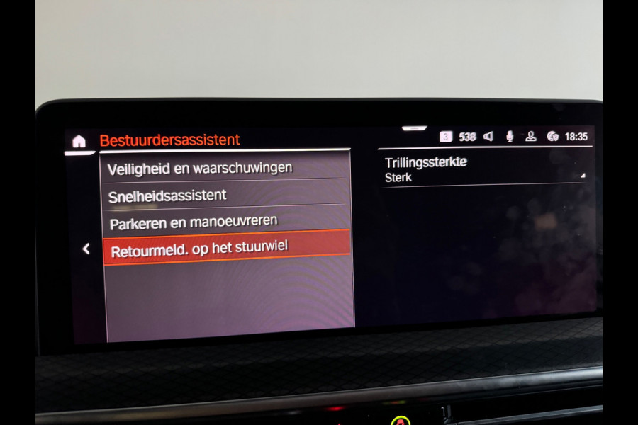 BMW X3 XDrive30i High Executive Pano|Keyless|Memory|HuD|Sfeer