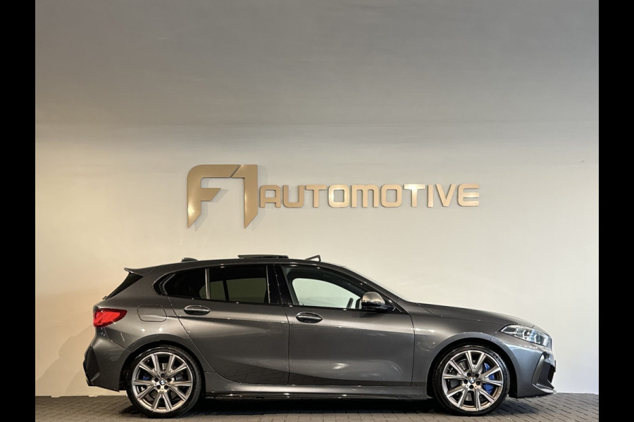 BMW 1-serie M135i xDrive Pano|H/K|Kuipstoelen|Camera|Sfeer