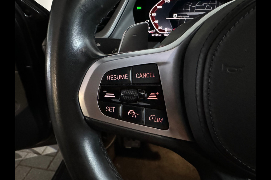 BMW 1-serie M135i xDrive Pano|H/K|Kuipstoelen|Camera|Sfeer