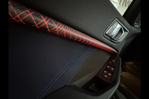 BMW 1-serie M135i xDrive Pano|H/K|Kuipstoelen|Camera|Sfeer
