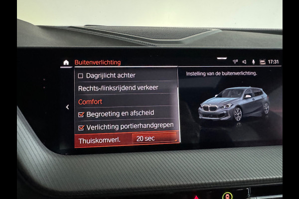 BMW 1-serie M135i xDrive Pano|H/K|Kuipstoelen|Camera|Sfeer