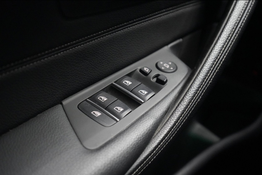 BMW 5 Serie 520d Business Edition Plus | PANO | STOELVENTILATIE | HEADS UP