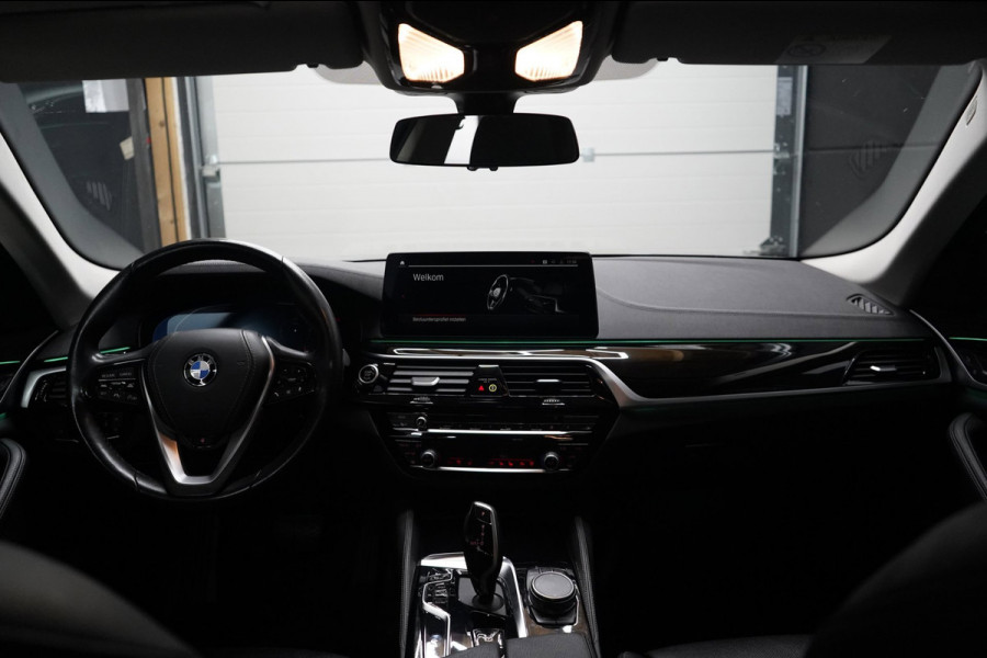 BMW 5 Serie 520d Business Edition Plus | PANO | STOELVENTILATIE | HEADS UP