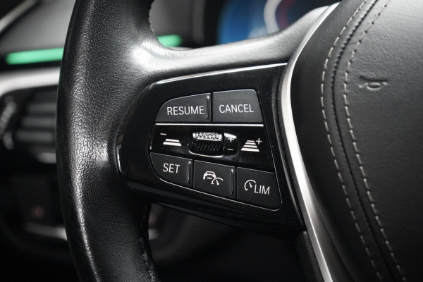 BMW 5 Serie 520d Business Edition Plus | PANO | STOELVENTILATIE | HEADS UP