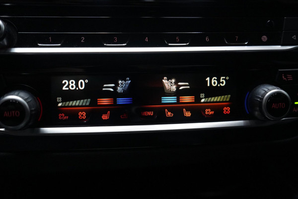 BMW 5 Serie 520d Business Edition Plus | PANO | STOELVENTILATIE | HEADS UP