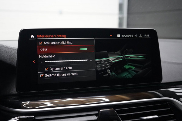 BMW 5 Serie 520d Business Edition Plus | PANO | STOELVENTILATIE | HEADS UP