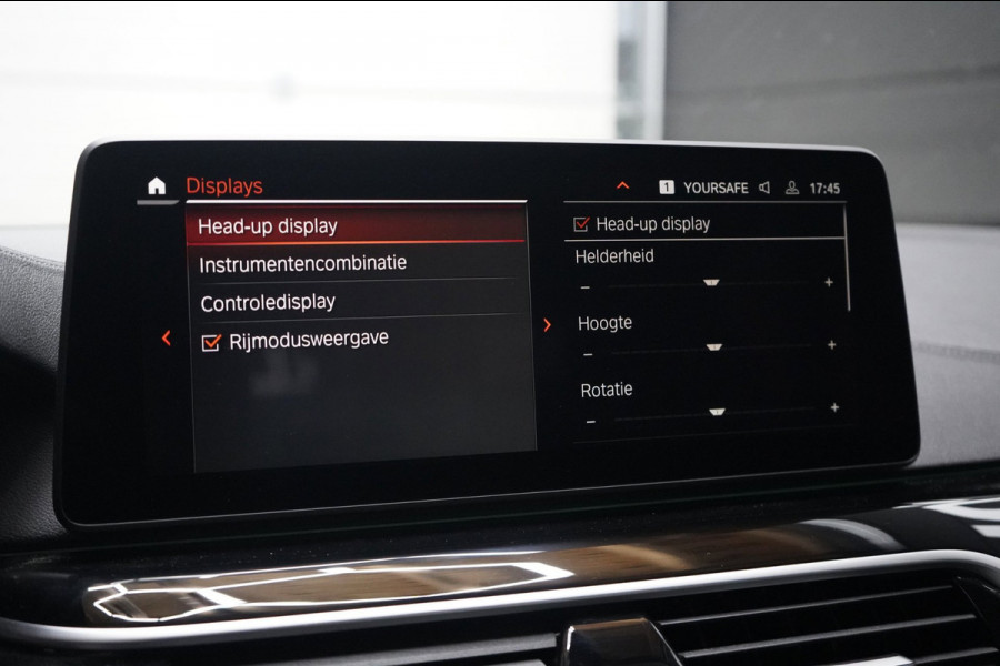 BMW 5 Serie 520d Business Edition Plus | PANO | STOELVENTILATIE | HEADS UP