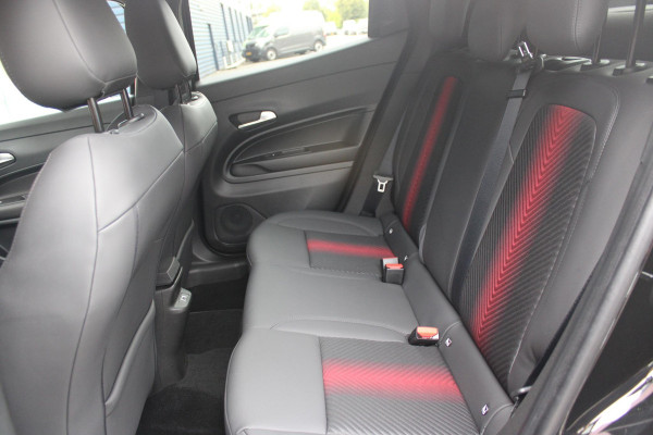 Alfa Romeo junior ELETTRICA SPECIALE 156PK 54 kWh | TECHNOLOGIE PAKKET (O.A. FULL LED ADAPTIVE MATRIX KOPLAMPEN/DODEHOEK DETECTIE/DRAADLOZE TELEFOONLADER/ACHTERUITRIJ CAMERA/PARKEERSENSOREN VOOR, ACHTER,ZIJKANT) | DRAADLOZE APPLE CARPLAY/ANDROID AUTO | CLIMATE CONTROL | ELEKTRISCH BEDIENBARE ACHTERKLEP | STOEL VERWARMING | ELEKTRISCH BEDIENBARE VOORSTOEL MET MASAGEFUNCTIE | VERKEERSBORDEN HERKENNING | ADAPTIVE CRUISE CONTROL | KEYLESS ENTRY/START |