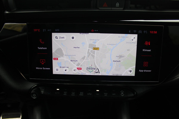 Alfa Romeo junior ELETTRICA SPECIALE 156PK 54 kWh | TECHNOLOGIE PAKKET (O.A. FULL LED ADAPTIVE MATRIX KOPLAMPEN/DODEHOEK DETECTIE/DRAADLOZE TELEFOONLADER/ACHTERUITRIJ CAMERA/PARKEERSENSOREN VOOR, ACHTER,ZIJKANT) | DRAADLOZE APPLE CARPLAY/ANDROID AUTO | CLIMATE CONTROL | ELEKTRISCH BEDIENBARE ACHTERKLEP | STOEL VERWARMING | ELEKTRISCH BEDIENBARE VOORSTOEL MET MASAGEFUNCTIE | VERKEERSBORDEN HERKENNING | ADAPTIVE CRUISE CONTROL | KEYLESS ENTRY/START |