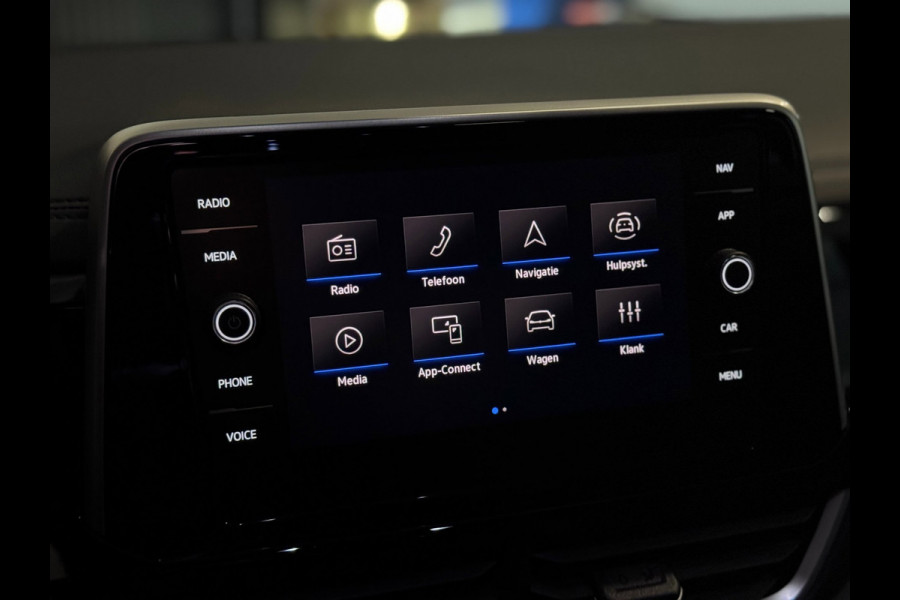 Volkswagen T-Roc 1.5 TSI R-Line DSG | IQ LIGHT | CAMERA | KEYLESS | ASCOT GREY
