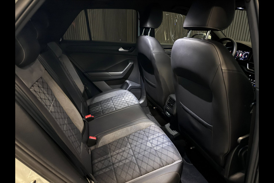 Volkswagen T-Roc 1.5 TSI R-Line DSG | IQ LIGHT | CAMERA | KEYLESS | ASCOT GREY