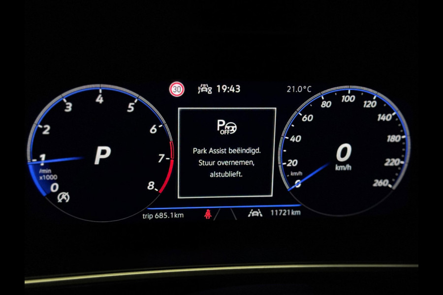 Volkswagen T-Roc 1.5 TSI R-Line DSG | IQ LIGHT | CAMERA | KEYLESS | ASCOT GREY