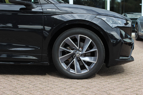 Škoda ENYAQ iV 60 Sportline / SoH 93,4% / Camera / Leder&Alcantara / Matrix LED / Keyless / 20'' / CarPlay / Stuur+Stoelverwarmd / DAB / Cruise Control