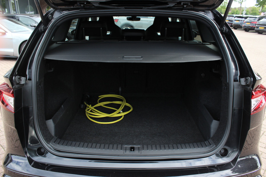 Škoda ENYAQ iV 60 Sportline / SoH 93,4% / Camera / Leder&Alcantara / Matrix LED / Keyless / 20'' / CarPlay / Stuur+Stoelverwarmd / DAB / Cruise Control