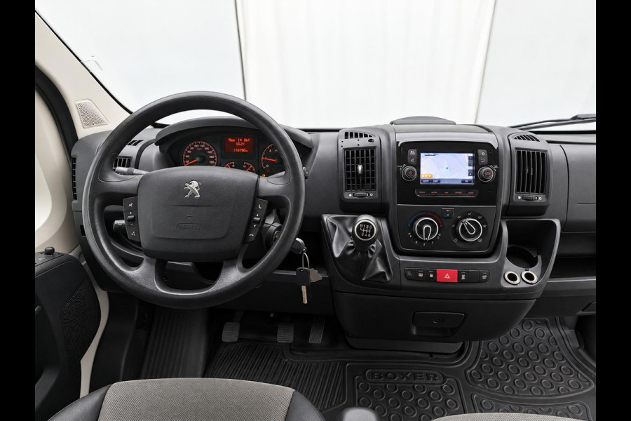 Peugeot Boxer 2.2 BlueHDi 165PK Premium L2H2 Trekhaak Navigatie Camera Airco Bluetooth Cruise Control  Bumperopstap Achter Dakladder Parkeersensoren Lane Warning Departure