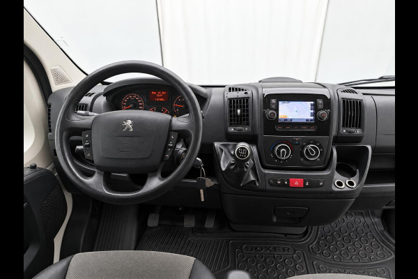 Peugeot Boxer 2.2 BlueHDi 165PK Premium L2H2 Trekhaak Navigatie Camera Airco Bluetooth Cruise Control  Bumperopstap Achter Dakladder Parkeersensoren Lane Warning Departure