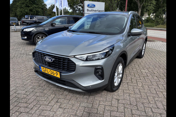 Ford Kuga 2.5 PHEV Titanium 243pk | Nieuw model | Wegklapbare trekhaak | Camera | Navigatie | Cruise control | 2.100 kg trekgewicht