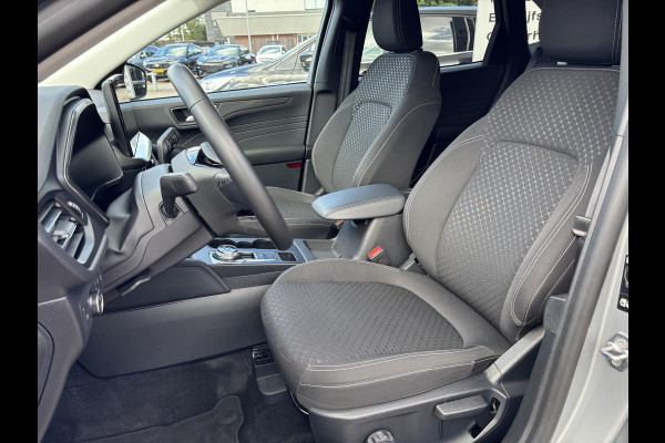 Ford Kuga 2.5 PHEV Titanium 243pk | Nieuw model | Wegklapbare trekhaak | Camera | Navigatie | Cruise control | 2.100 kg trekgewicht