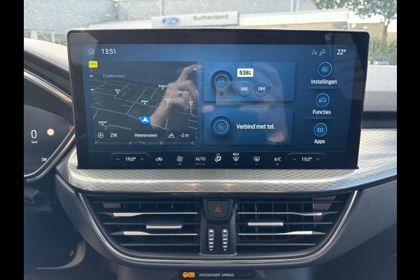 Ford Kuga 2.5 PHEV Titanium 243pk | Nieuw model | Wegklapbare trekhaak | Camera | Navigatie | Cruise control | 2.100 kg trekgewicht
