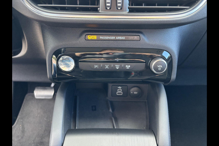 Ford Kuga 2.5 PHEV Titanium 243pk | Nieuw model | Wegklapbare trekhaak | Camera | Navigatie | Cruise control | 2.100 kg trekgewicht