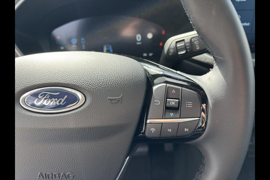 Ford Kuga 2.5 PHEV Titanium 243pk | Nieuw model | Wegklapbare trekhaak | Camera | Navigatie | Cruise control | 2.100 kg trekgewicht