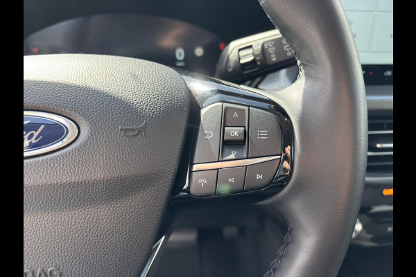 Ford Kuga 2.5 PHEV Titanium 243pk | Nieuw model | Wegklapbare Trekhaak | Achteruitrijcamera | Cruise control | Navigatie | 2.100kg geremd trekgewicht