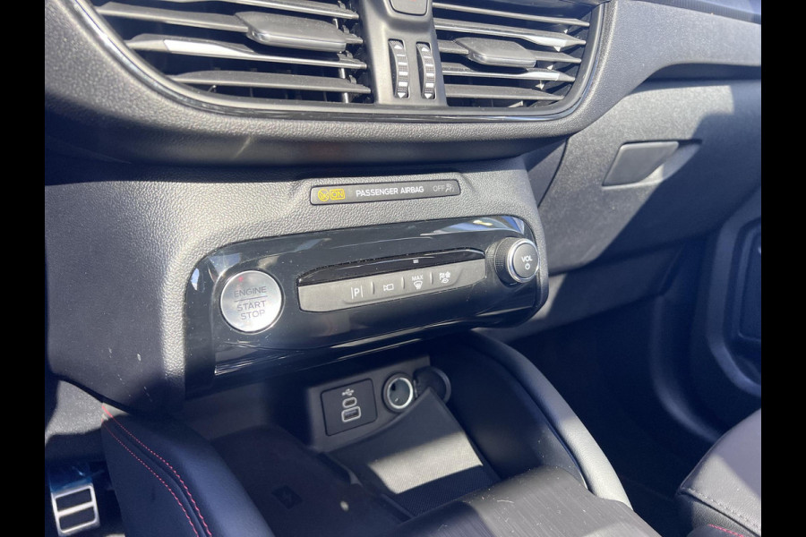 Ford Kuga 2.5 PHEV ST-Line X | Panoramadak | Wegklapbare trekhaak | Driver Assistance Pack | Winterpack |  19 inch Lichtmetaal | AGR-stoelen | Bang&Olufsen | Elektrische achterklep | 2.100kg Trekgewicht