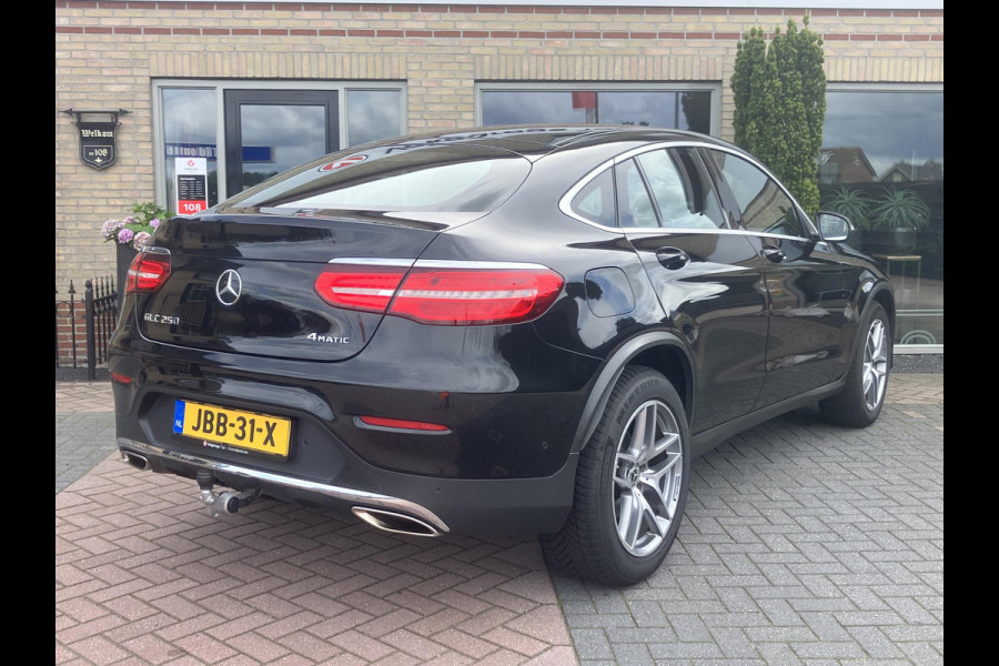 Mercedes-Benz GLC Coupé 250 4MATIC Busin.Sol. AMG | LED | Trekhaak | Camera