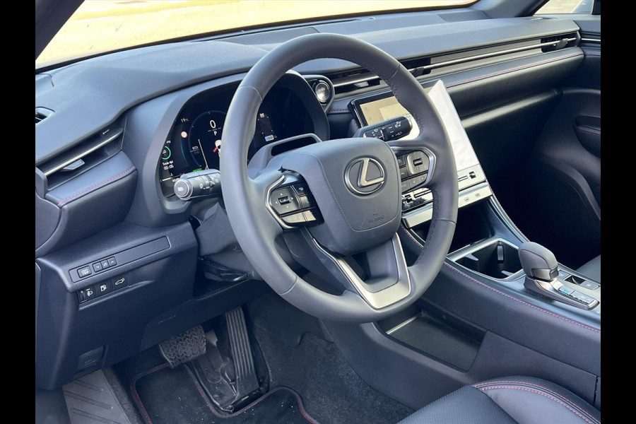 Lexus LBX 1.5 Hybrid Elegant Black Edition | Tech Pack, Elektrische achterklep, Leer, Stoel + Stuurverwarming, Oktober 2025, Nieuwprijs €4