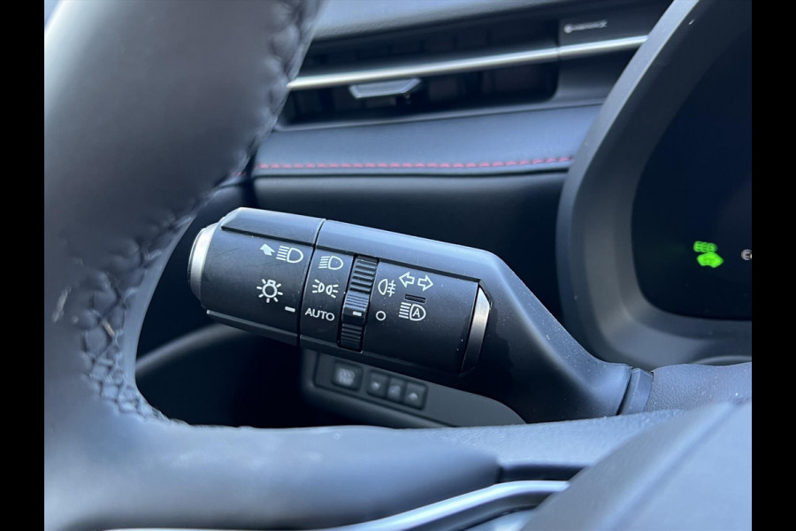 Lexus LBX 1.5 Hybrid Elegant Black Edition | Tech Pack, Elektrische achterklep, Leer, Stoel + Stuurverwarming, Oktober 2025, Nieuwprijs €4