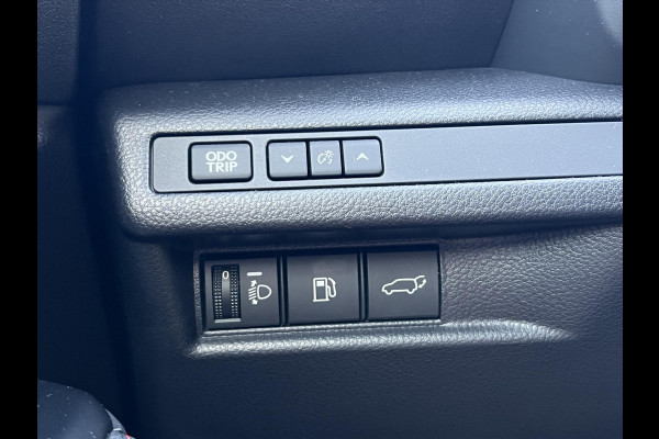 Lexus LBX 1.5 Hybrid Elegant Black Edition | Tech Pack, Elektrische achterklep, Leer, Stoel + Stuurverwarming, Oktober 2025, Nieuwprijs €4