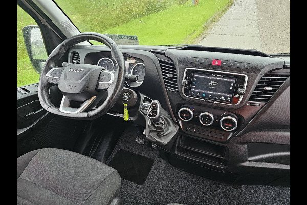Iveco Daily 35S18HV 3.0L 410 L4H2 Cruise control, Airco, Navi, Camera, Led, Climate Control