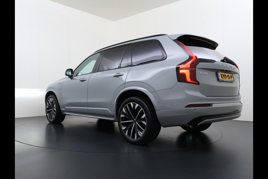 Volvo XC90 2.0 T8 Plug-in hybrid AWD Plus Dark VAN:69.900,- VOOR:67.877,- UW HERFSTVOORDEEL:2.023,- ACC | APPLE CARP. | 7. PERSOONS | PANNO. DAK | 360˚ CAMERA |