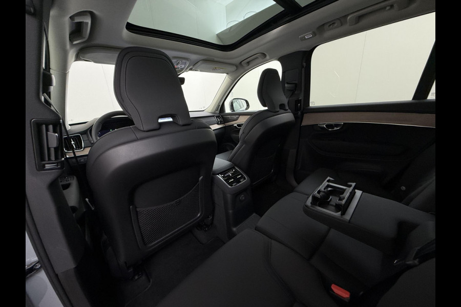 Volvo XC90 2.0 T8 Plug-in hybrid AWD Plus Dark VAN:69.900,- VOOR:67.877,- UW HERFSTVOORDEEL:2.023,- ACC | APPLE CARP. | 7. PERSOONS | PANNO. DAK | 360˚ CAMERA |