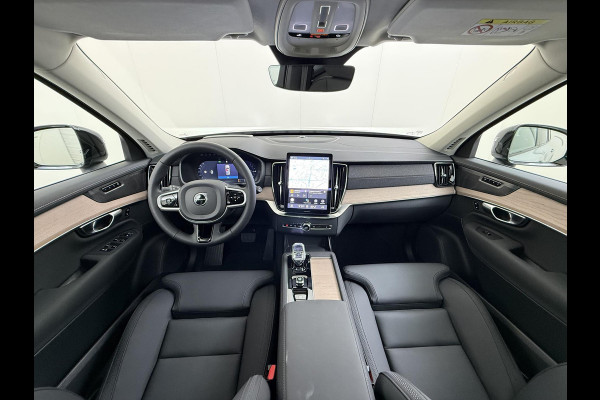 Volvo XC90 2.0 T8 Plug-in hybrid AWD Plus Dark VAN:69.900,- VOOR:67.877,- UW HERFSTVOORDEEL:2.023,- ACC | APPLE CARP. | 7. PERSOONS | PANNO. DAK | 360˚ CAMERA |
