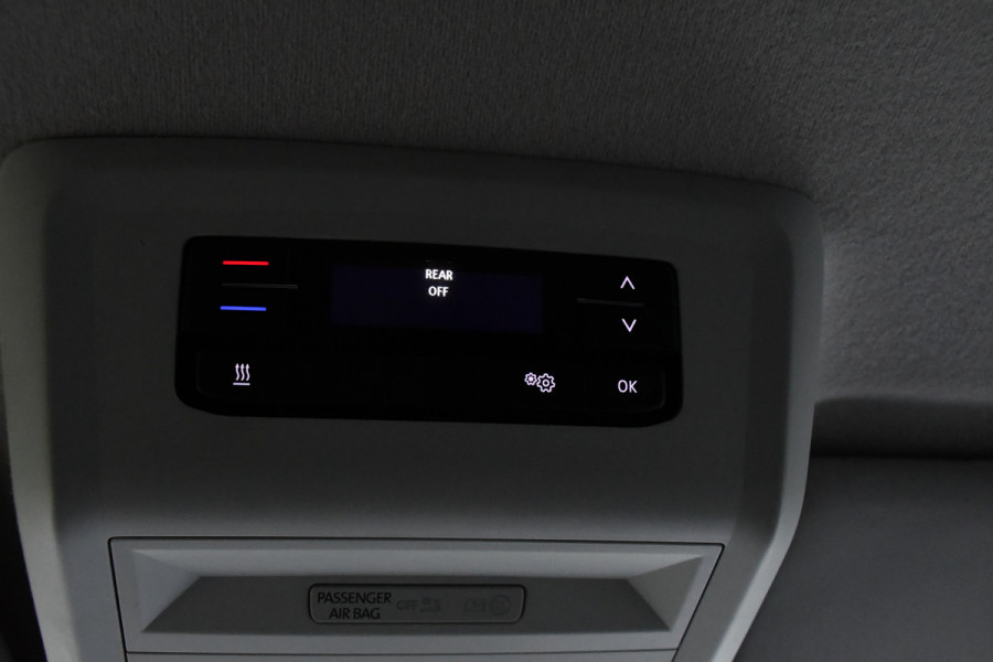 Volkswagen Transporter 2.0 TDI L2H1 30 PB Edition Highline Adaptieve Cruise, LED, Sensoren, Carplay, 150PK, Automaat, LED, Standkachel, NAVI, UNIEK!