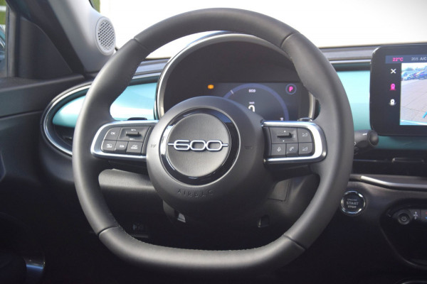 Fiat 600 1.2 Hybrid Urban FULL OPTIONS!!