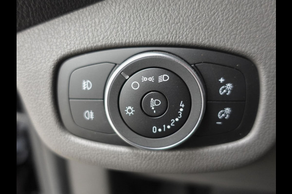 Ford Transit Connect 1.5 EcoBlue Automaat L2 Trend Navigatie Airco Camera Parkeersensoren Cruise Control Trekhaak Betimmering Lichtmetalen Velgen