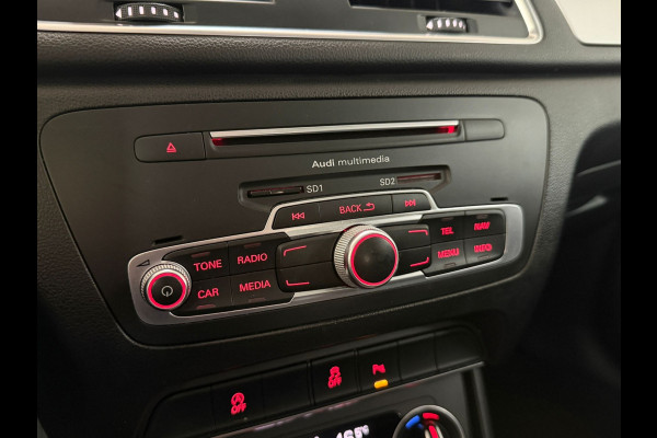 Audi Q3 1.4 TFSI Design Pro Line Plus | Stoelverwarming | Sensoren