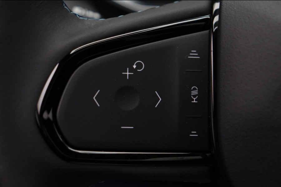 Lynk & Co 01 1.5 261PK Plug-in Hybrid *Zwarte Hemel* 360° Camera Pano/dak Apple/Carplay Adaptive/Cruise