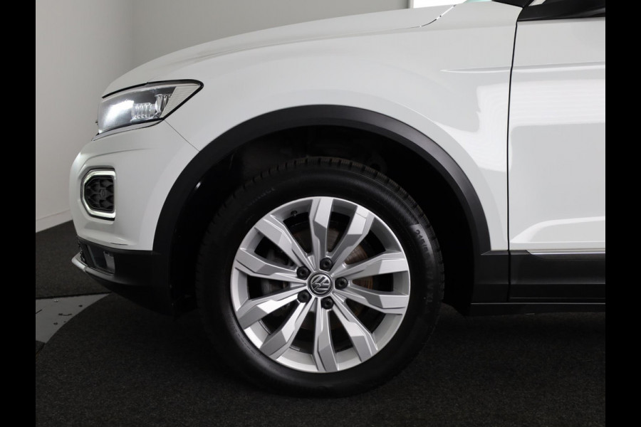 Volkswagen T-Roc 1.5 TSI Sport 150PK | Automaat (DSG) | Digitaal dashboard | Stoelverwarming | Camera