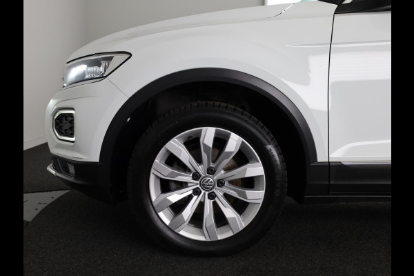 Volkswagen T-Roc 1.5 TSI Sport 150PK | Automaat (DSG) | Digitaal dashboard | Stoelverwarming | Camera
