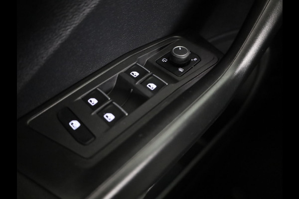 Volkswagen T-Roc 1.5 TSI Sport 150PK | Automaat (DSG) | Digitaal dashboard | Stoelverwarming | Camera