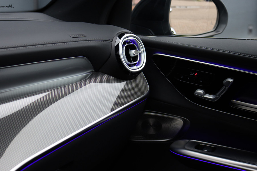 Mercedes-Benz GLC 300e 4MATIC AMG Line Premium+ | Distronic | Burmester | Panoramadak | Trekhaak | Memory | HUD | Verwarmd Stuurwiel | Surround Camera | Digital Light |