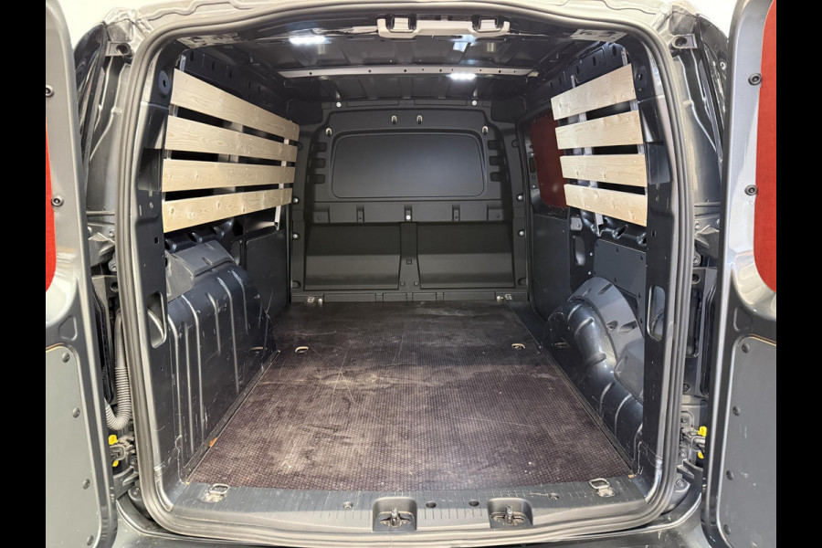 Volkswagen Caddy Cargo Maxi 2.0 TDI Aut. Style Airco Carplay Adaptive Cruise Control PDC VA Camera Trekhaak 17" LM Velgen