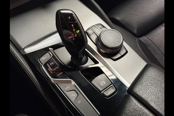 BMW 5 Serie 530e iPerformance High Executive | Stoelverwarming/Verkoeling | H&K | HUD | Pano | Camera