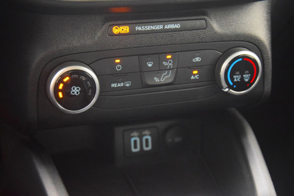 Ford FOCUS Wagon 1.0 EcoBoost Hybrid Trend Edition Business