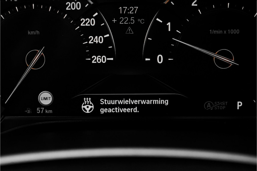 BMW 5 Serie Touring 530i High Executive Luxury Pano Camera HiFi Leder ACC